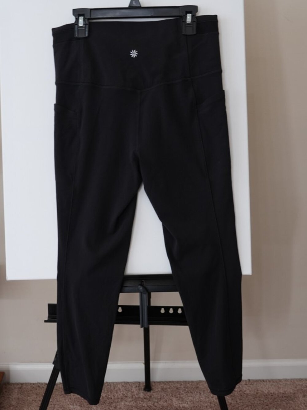 Athleta Salutation Stash 7/8 Leggings High Rise Mesh Crossover Black - Picture 4 of 5